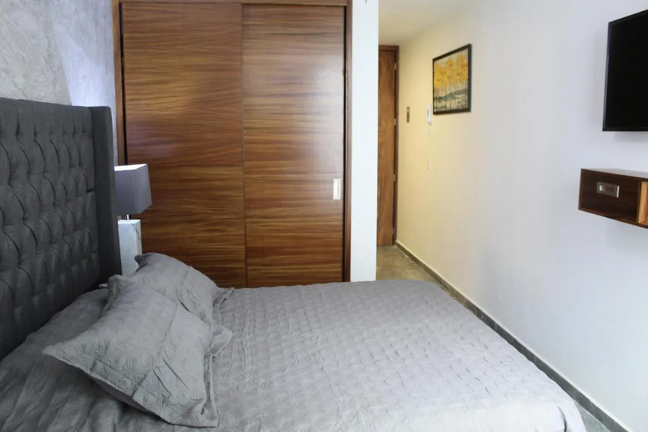 Colomos Living Hotel Guadalajara 0*,